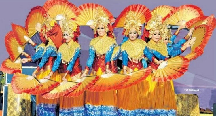Berbagai Macam Tari Tradisional Di Indonesia Dan Penjelasannya Kumbanews Com